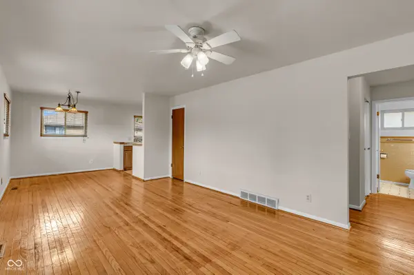 725 S 4th AVE, Beech Grove, IN 46107