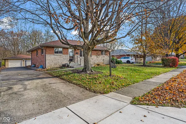 725 S 4th AVE, Beech Grove, IN 46107