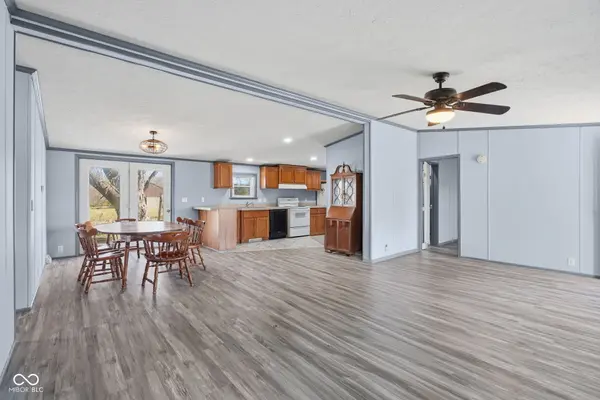 10211 N County Road 1200 E, Seymour, IN 47274