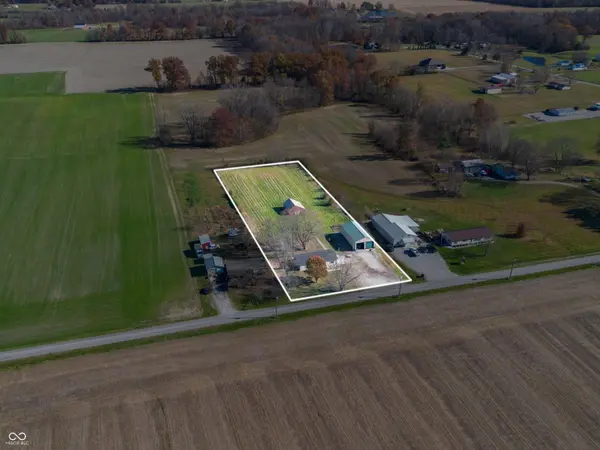 10211 N County Road 1200 E, Seymour, IN 47274