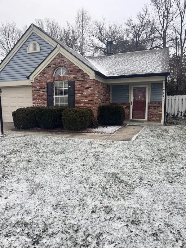 9718 Alexander LN, Fishers, IN 46038
