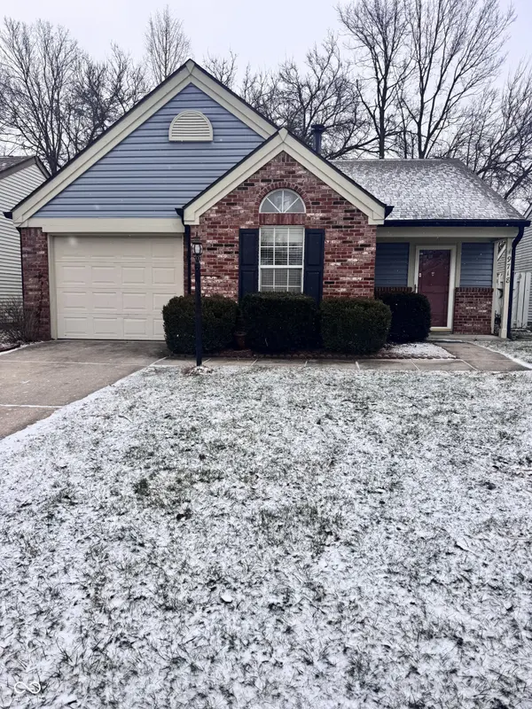 9718 Alexander LN, Fishers, IN 46038