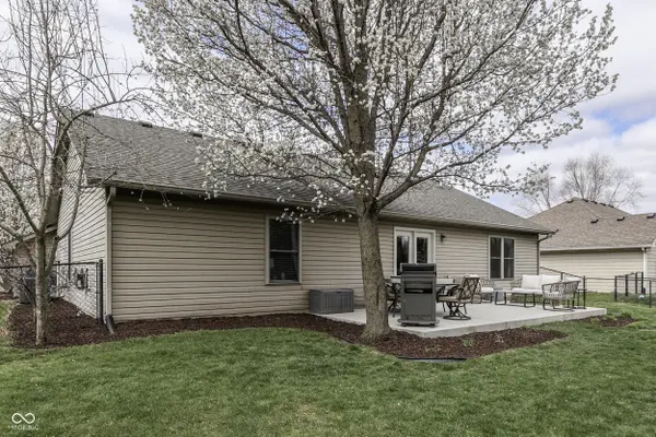 7835 Shannon Lakes WAY, Indianapolis, IN 46217