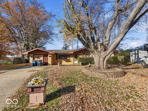 14 Melody CT, Beech Grove, IN 46107