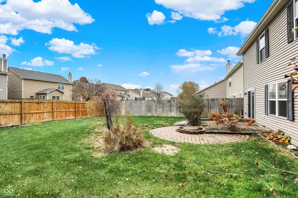 1068 Burntwood WAY, Westfield, IN 46074
