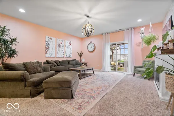 426 Mozart DR, Greenfield, IN 46140