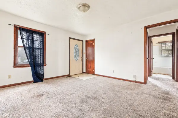5711 Hardegan ST, Indianapolis, IN 46227