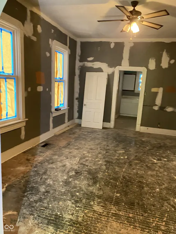 207 E Broadway ST, Alexandria, IN 46001