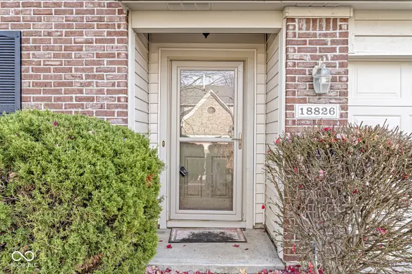 18826 Long Walk LN, Noblesville, IN 46060