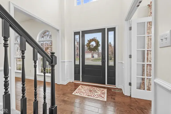 9989 Brightwater DR, Fishers, IN 46038