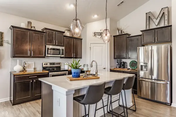 8052 Yarmouth WAY, Indianapolis, IN 46239