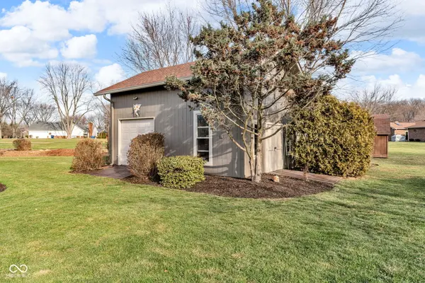 238 Glenbrook LN, Avon, IN 46123
