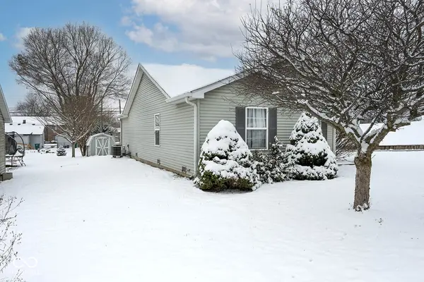 430 N Vine ST, Plainfield, IN 46168