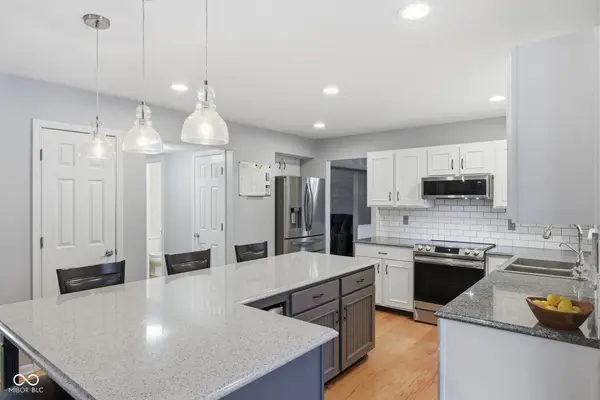 10368 Bristlecone DR, Fishers, IN 46038