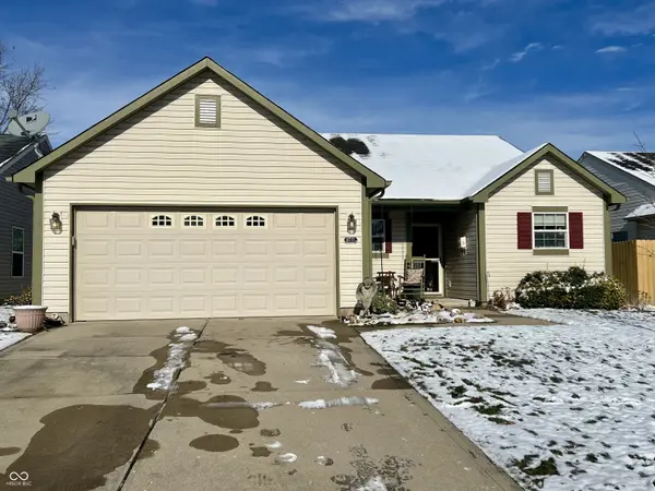 10712 Huntwick DR, Indianapolis, IN 46231