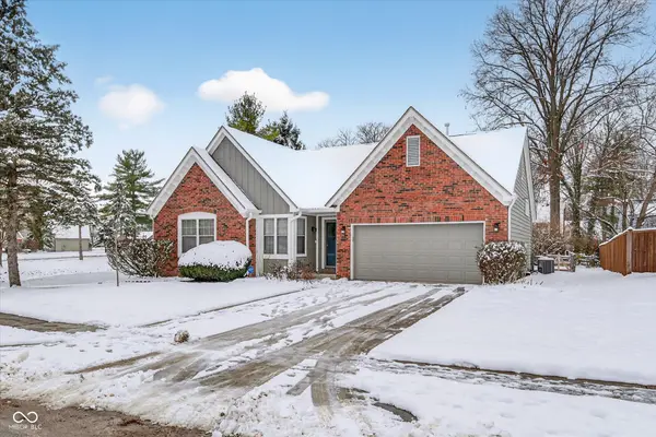 7572 Pinesprings East DR, Indianapolis, IN 46256