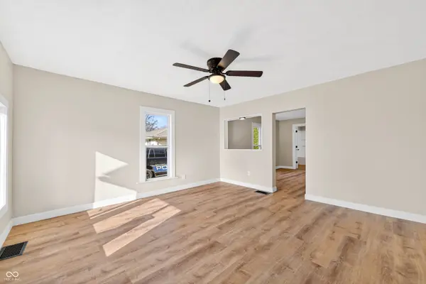 704 W 7th ST, Seymour, IN 47274