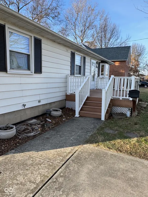 315 S Mulberry ST, Batesville, IN 47006