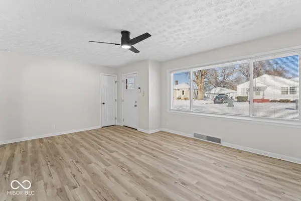 8807 Center ST, Indianapolis, IN 46234