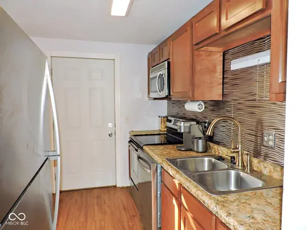 128 Greenlee DR, Indianapolis, IN 46234