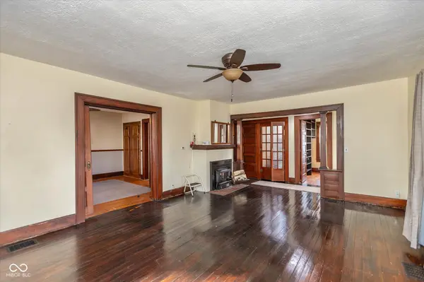302 E Wall ST, Advance, IN 46102