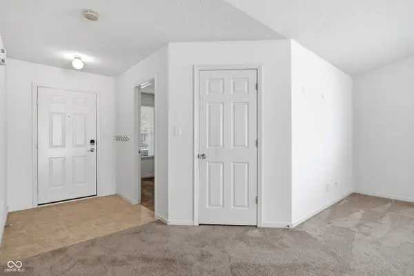15028 Lovely Dove LN, Noblesville, IN 46060