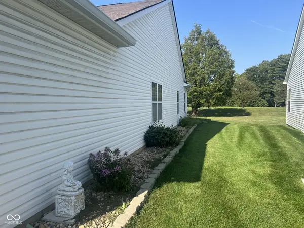 1113 Blue Bird DR, Indianapolis, IN 46231