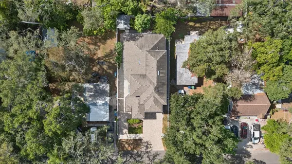 8914 N LYNN AVE, Tampa, FL 33604