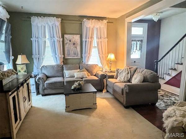 906 Georgia ST, Louisiana, MO 63353