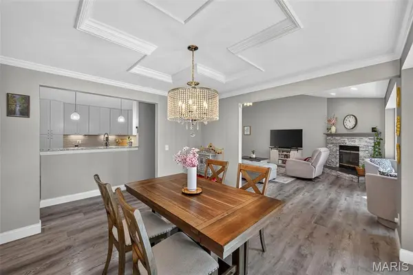 6 Potomac CT, St Charles, MO 63303
