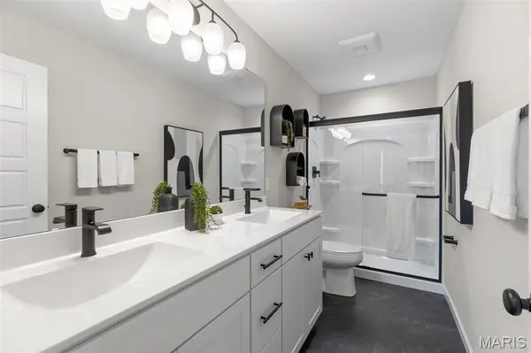 2 Carolina at Oakshire, O'fallon, MO 63385