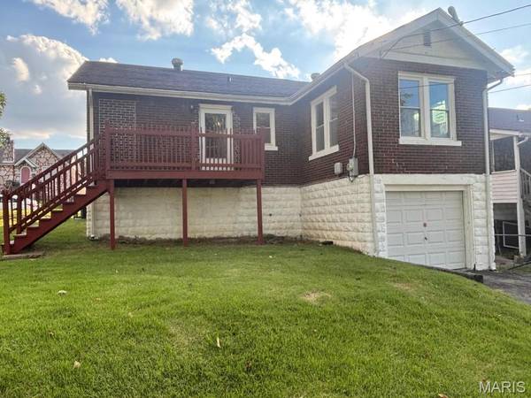 6905 Leedale DR, St Louis, MO 63121