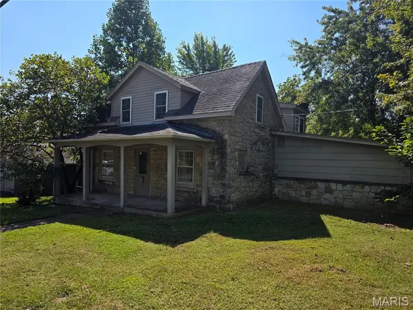504 W Russell ST, Ironton, MO 63650