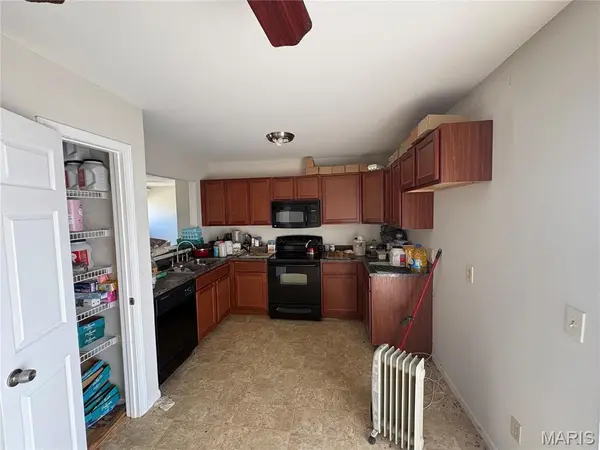 812 Patricia CT, Wentzville, MO 63385