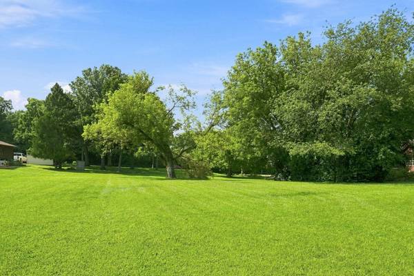 38705 N Pine Grove AVE, Wadsworth, IL 60083