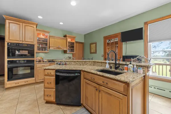 10724 Galena RD, Bristol, IL 60512