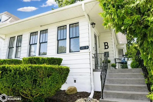 1819 Orchard ST, Burlington, IA 52601