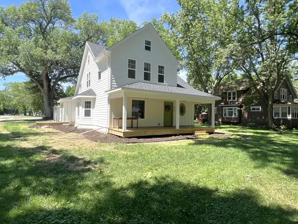 512 3rd ST S, Atwater, MN 56209