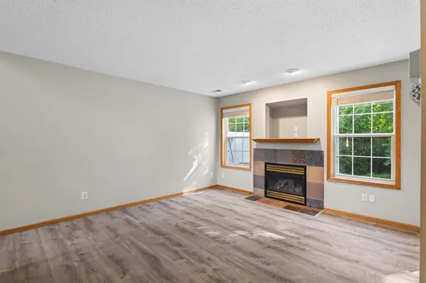 9236 Merrimac LN N, Maple Grove, MN 55311