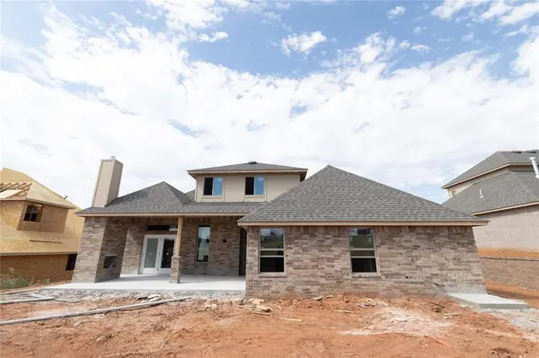 8916 Grey Joy RD, Edmond, OK 73007