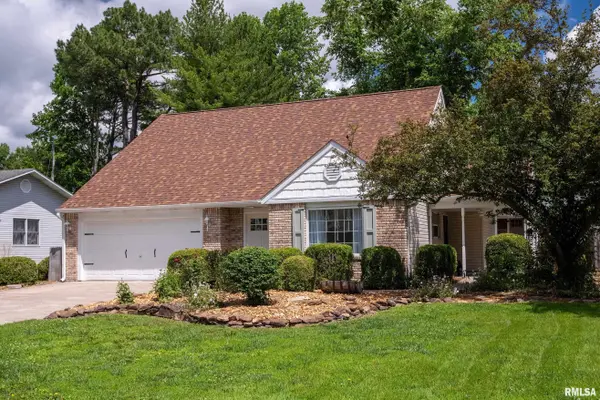 804 E MARSHALL ST, Marion, IL 62959