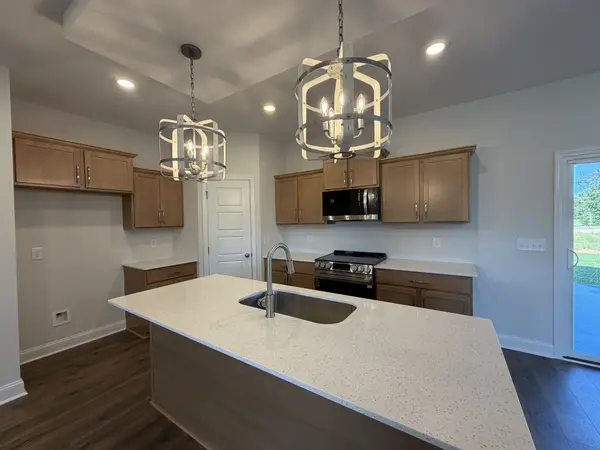 32 Miller Farm, Clarksville, TN 37043