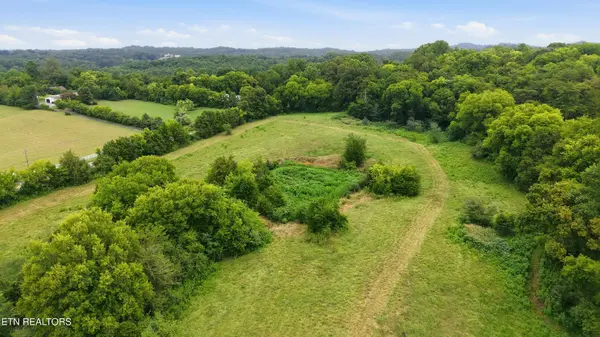 4531 Miser Station Rd, Friendsville, TN 37737