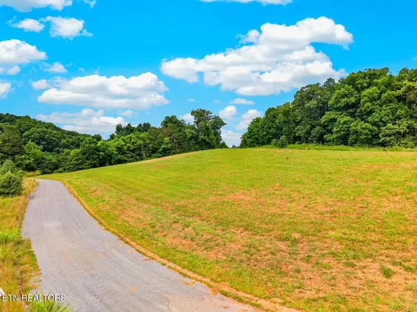 0 Woodland Creek Rd, Dandridge, TN 37725