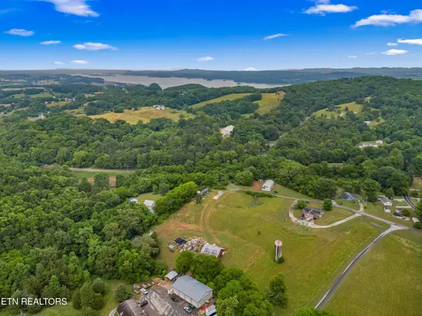 16 Mill Springs Rd, New Market, TN 37820