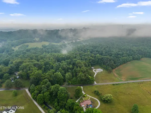 16 Mill Springs Rd, New Market, TN 37820