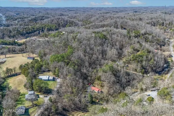 736 Panther Creek Rd Off Rd, Sevierville, TN 37876