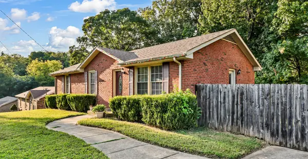 403 Corinne Cir, Clarksville, TN 37040