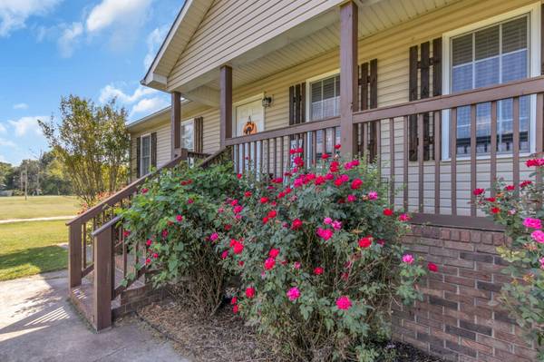 205 Jackson St, Cowan, TN 37318