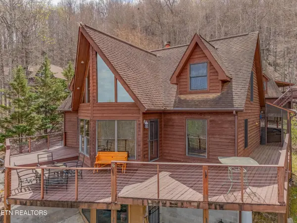 211 Wolf Run, Caryville, TN 37714